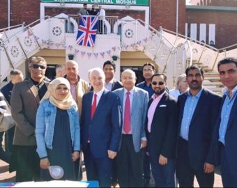 PCC and Birmingham Central Mosque host traditional tea party in answer to EDL protest